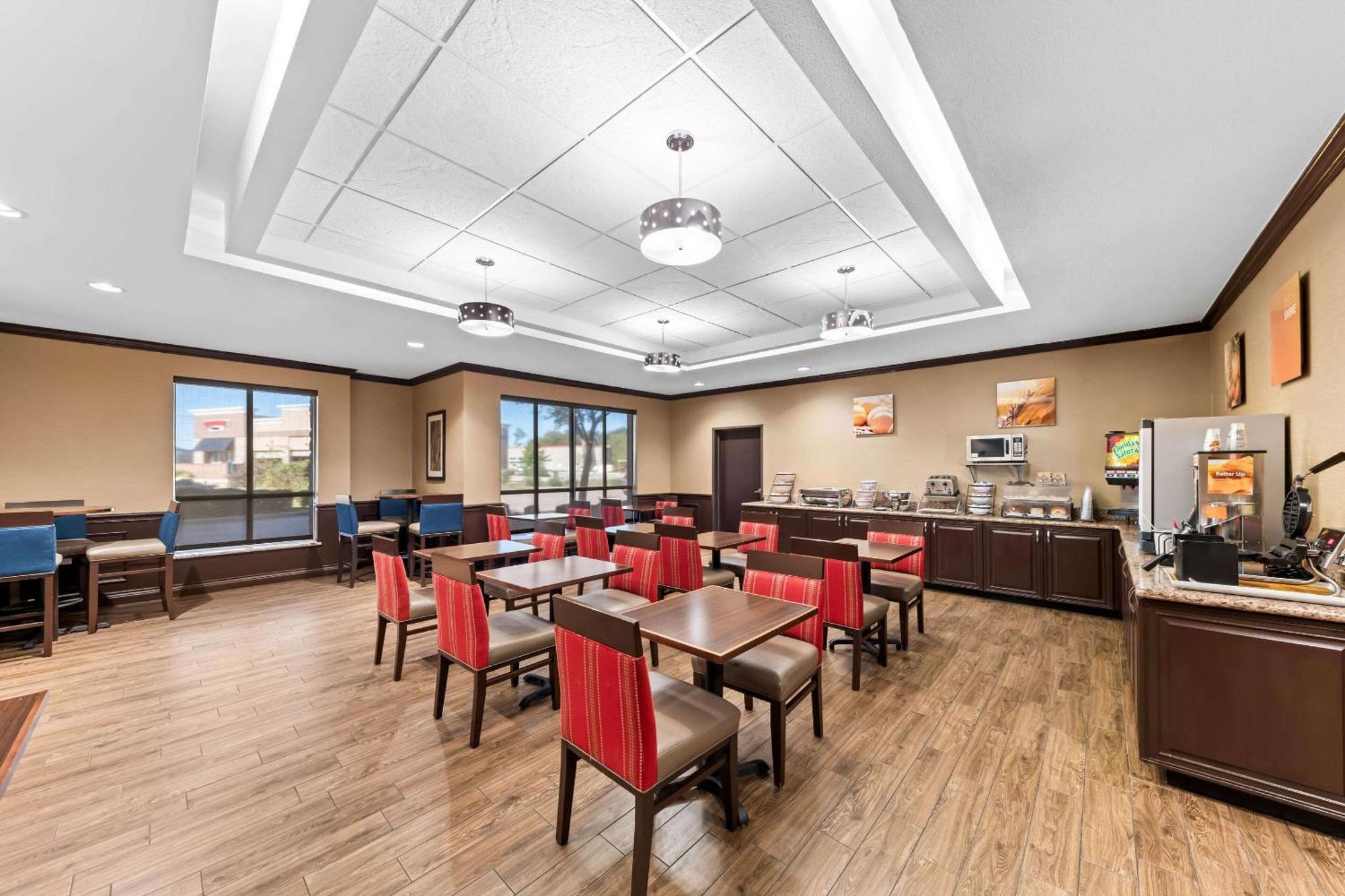 Corinth Comfort Inn & Suites Near Lake Lewisville מראה חיצוני תמונה