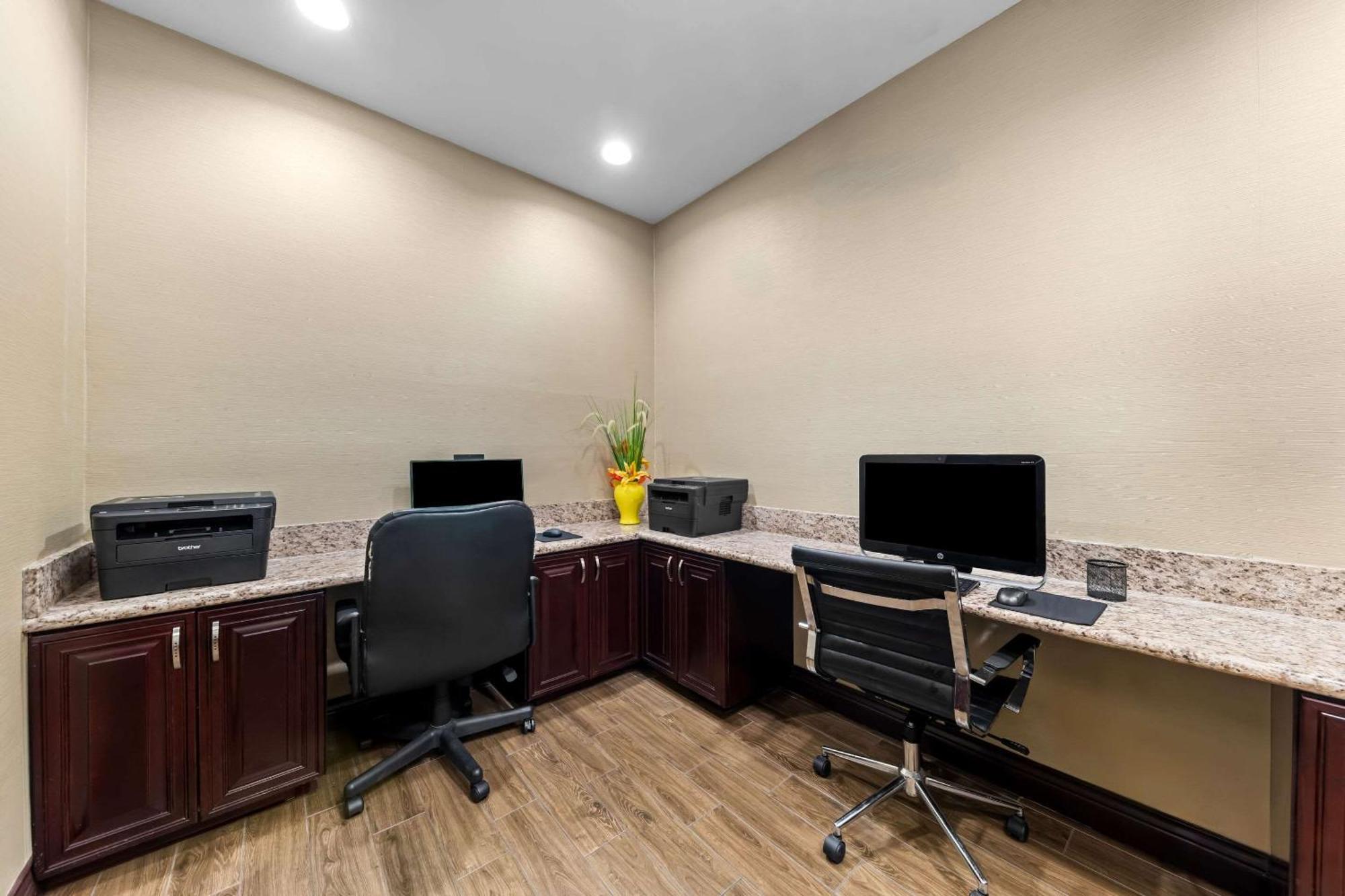 Corinth Comfort Inn & Suites Near Lake Lewisville מראה חיצוני תמונה