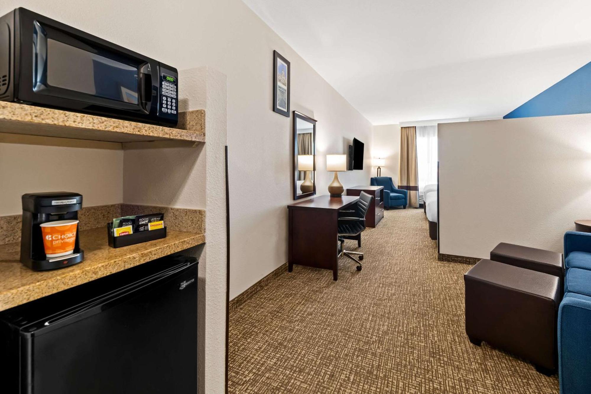 Corinth Comfort Inn & Suites Near Lake Lewisville מראה חיצוני תמונה