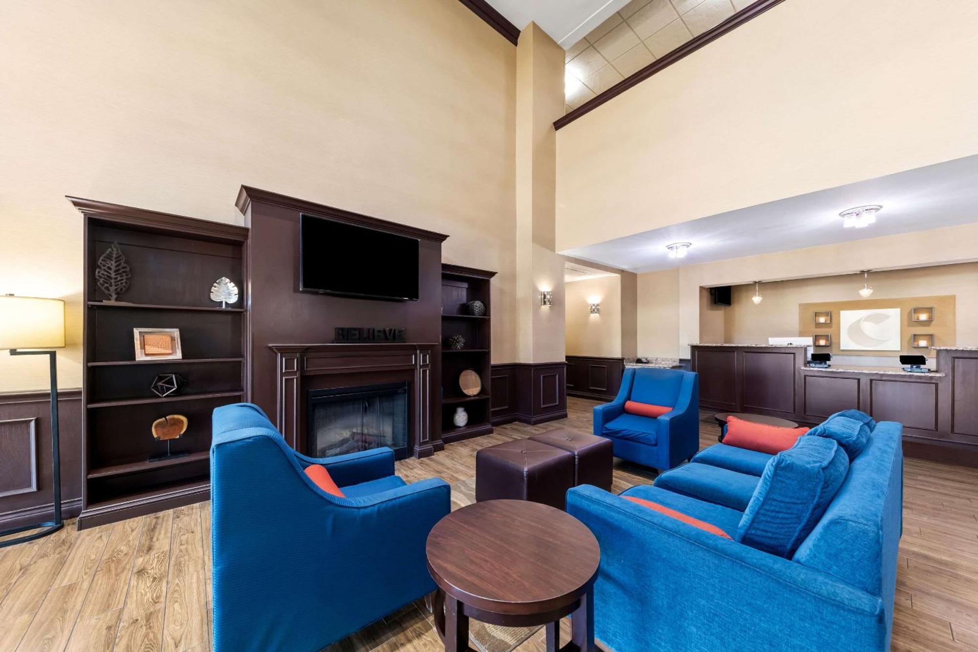 Corinth Comfort Inn & Suites Near Lake Lewisville מראה חיצוני תמונה